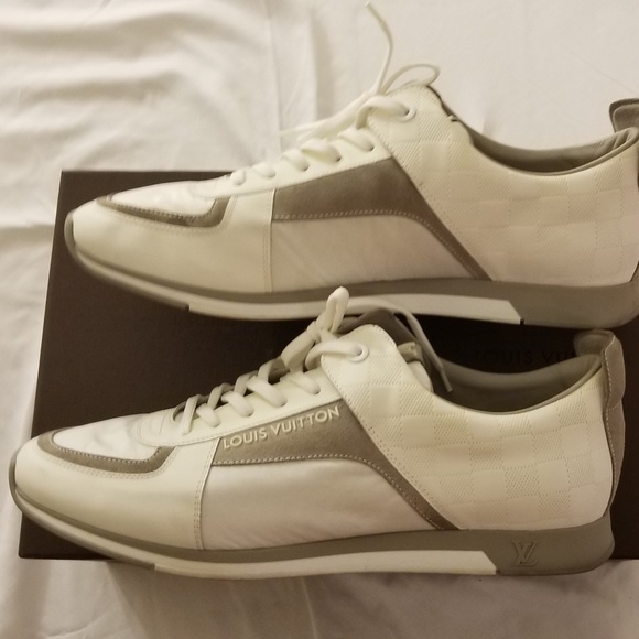 Mens authentic Louis Vuitton sneakers - Picture 2 of 6